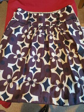 USED WOMEN BROWN BLACK CREAM METRO WEAR FULL MEDIUM SKIRT